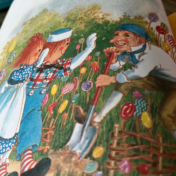 Raggedy Ann’s wishing pebble - Picture 2 of 4